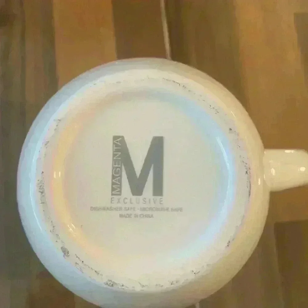 Magenta Hers lips coffee/tea mug